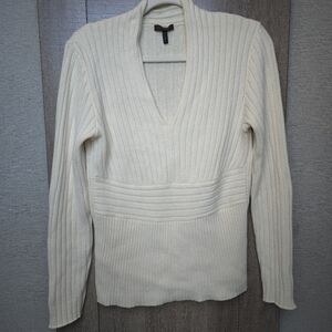 Escada Cream V-Neck Sweater Made In Italy Virgin Wool Alpaca Kashmir 40